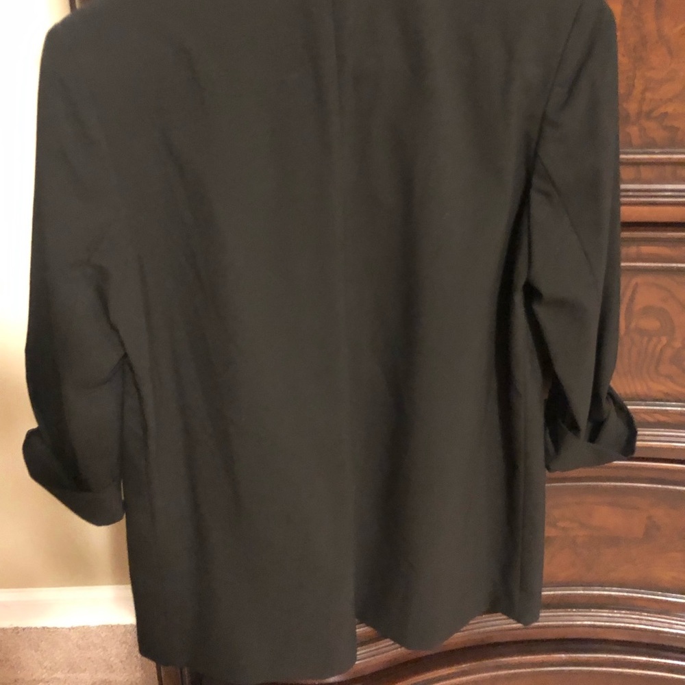 Blazer - Picture 6 of 6